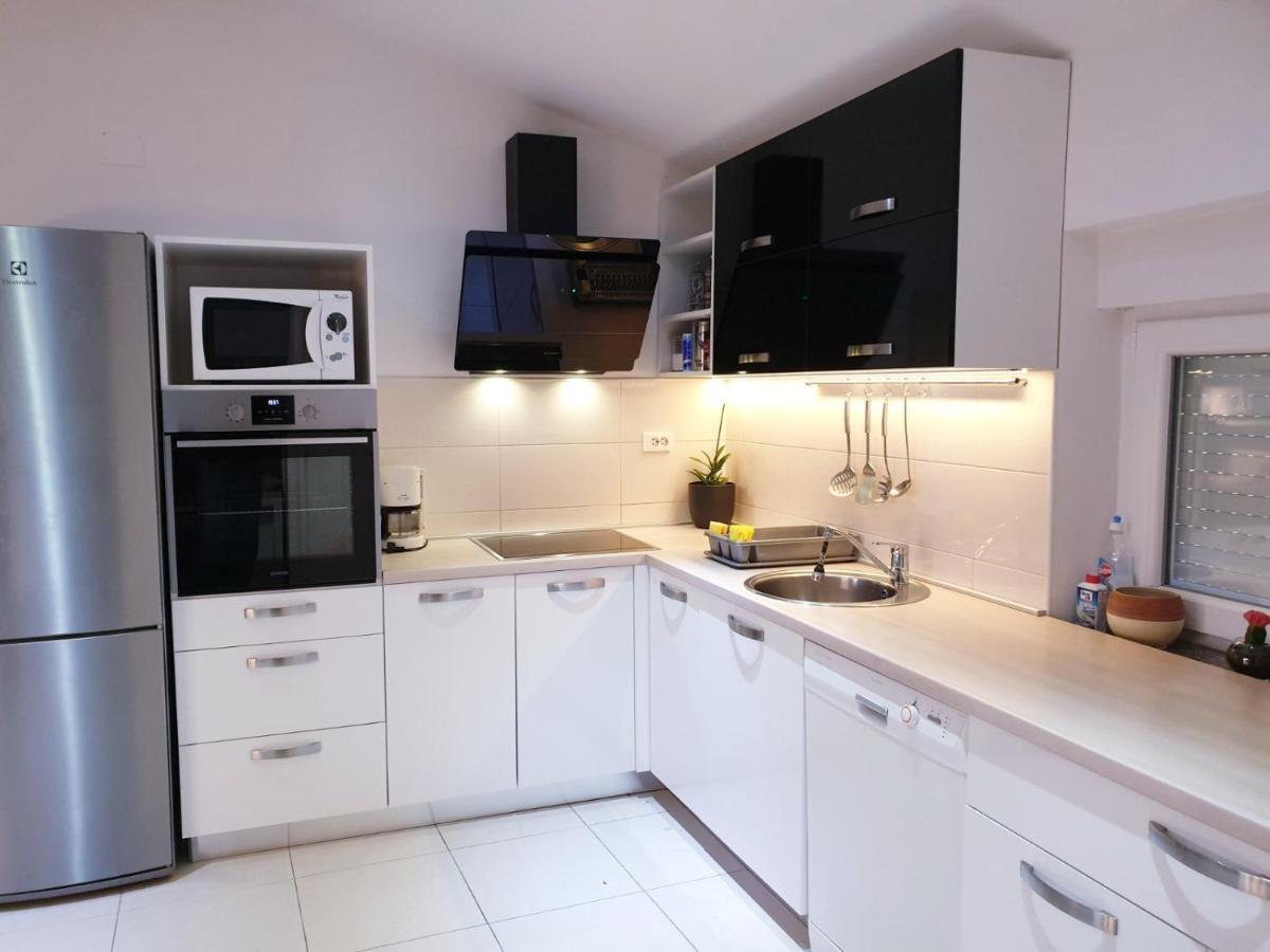 Apartman Lara Crikvenica Extérieur photo