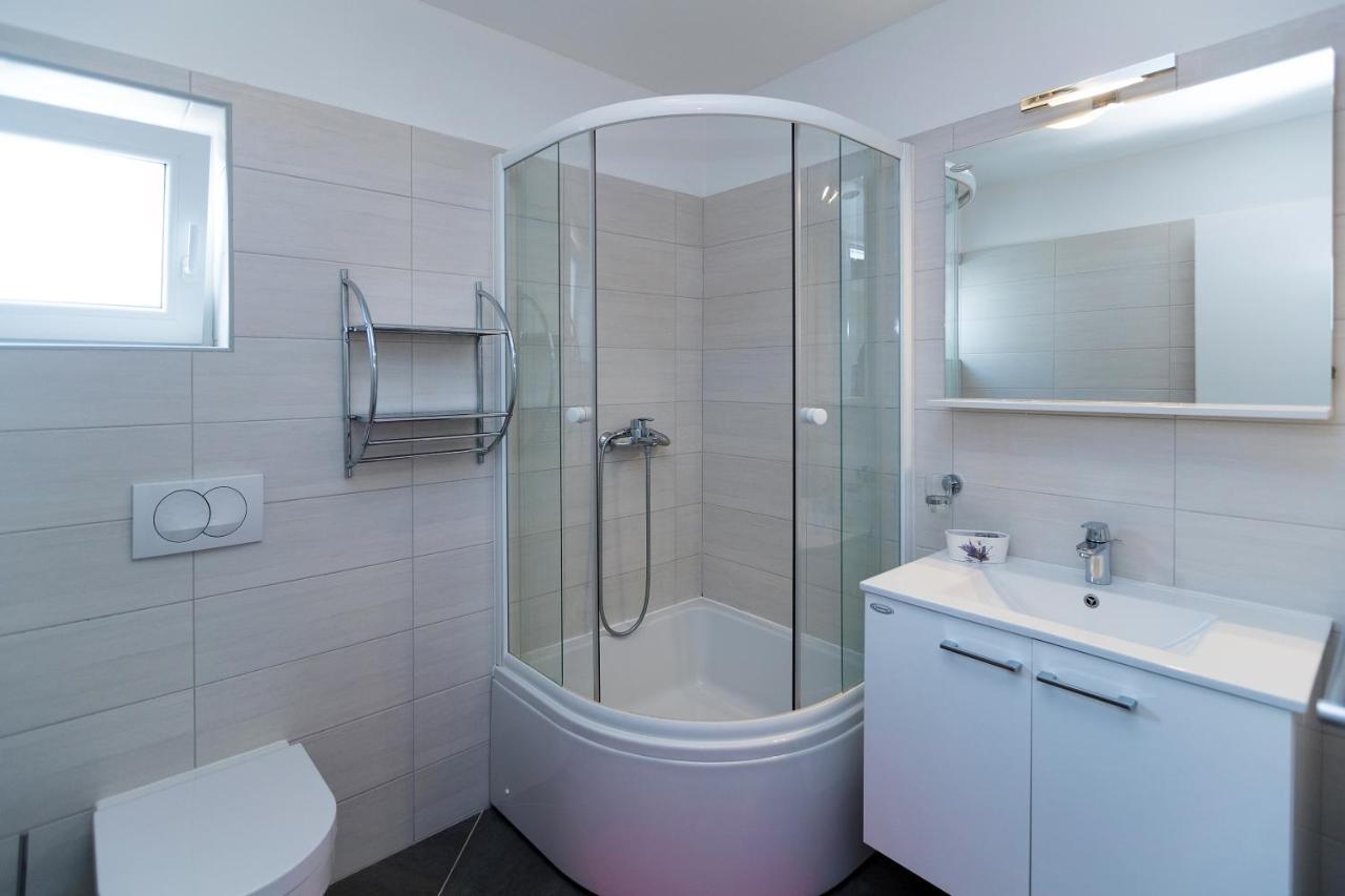 Apartman Lara Crikvenica Extérieur photo